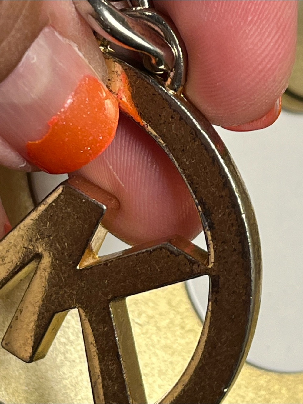 Michael Kors Gold MK Circle Logo Keychain Charm pre loved - Picture 5 of 5